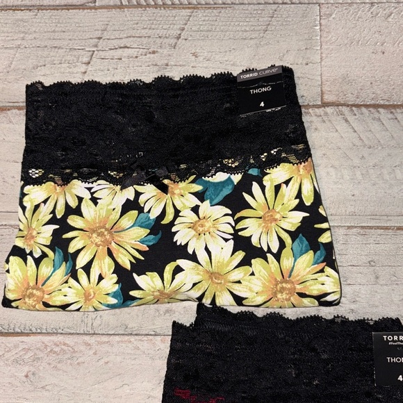Torrid 2-Pair Of Thongs Size 4X (26) NWT! - Picture 10 of 11